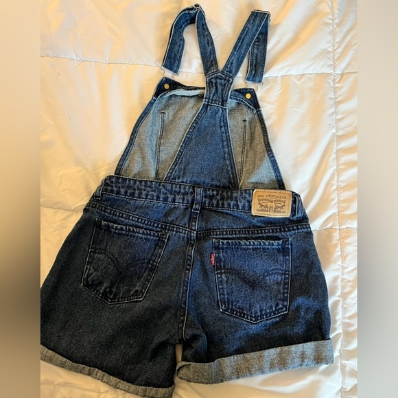 VINTAGE Levis Overalls- Shorts - Picture 3 of 3